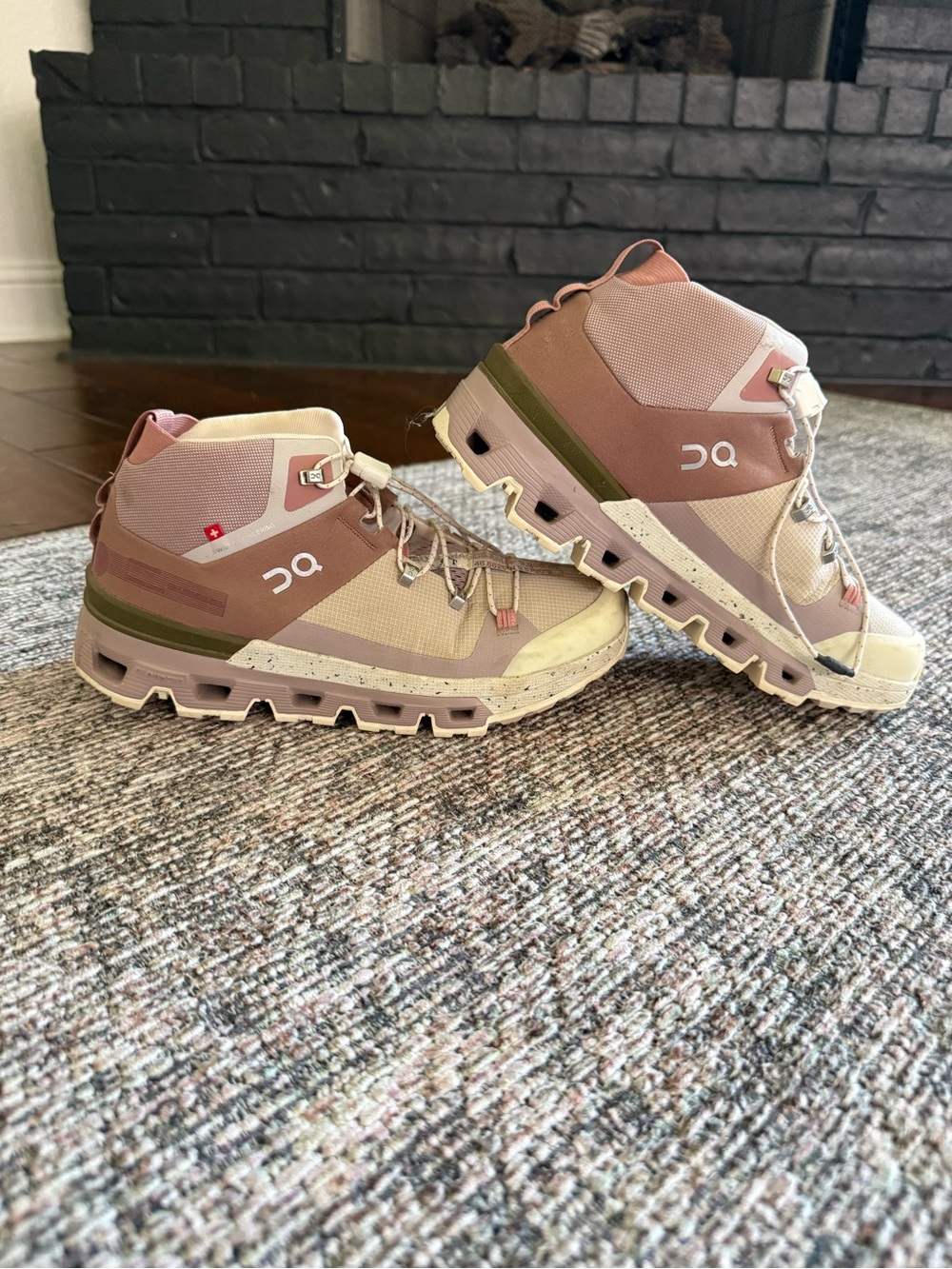 On Running Cloudridge Waterproof Mid-Top Hiking Shoes — Pink/Tan